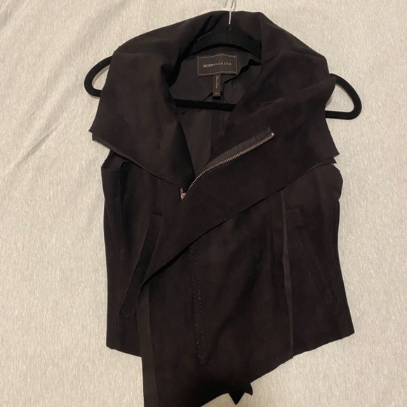 Versatile BCBG zip up vest - Picture 2 of 5